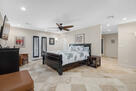 SE king ensuite bedroom