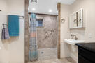 NW ensuite bathroom