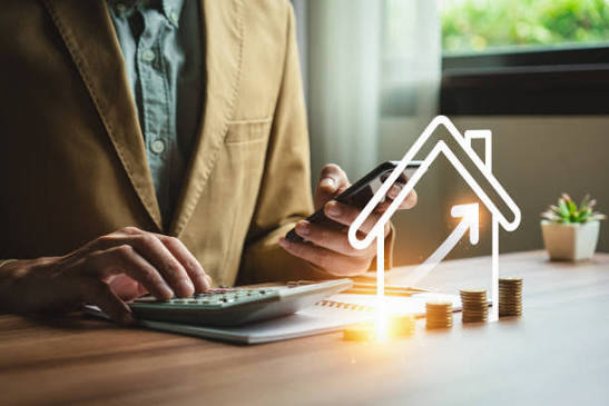 Short-Term vs Mid-Term Rentals: Best Strategy for Investors