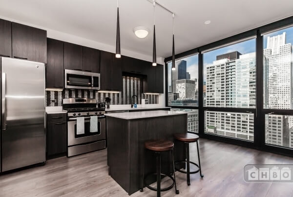 High End Downtown Highrise - 1 Bedroom