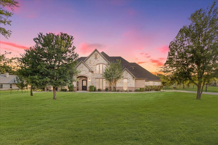 Furnished Executive Home in Aledo Texas