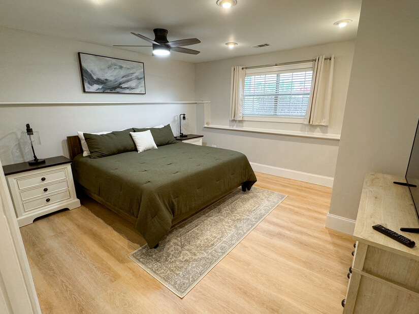 Modern King Size Apt, Central Location