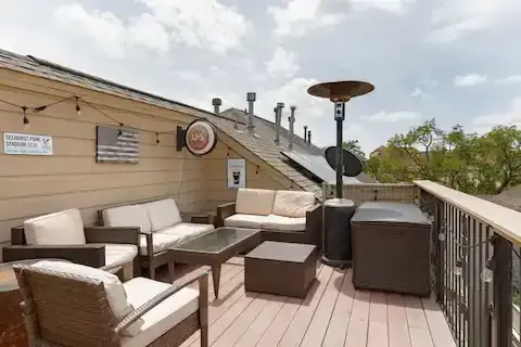 Roof top patio with views of the medical center