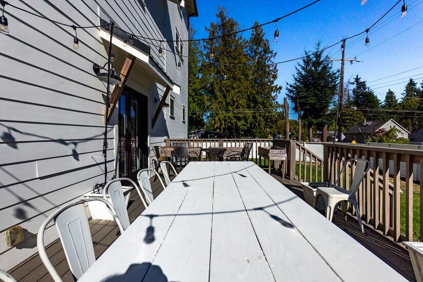 Shoreline Property 5br
