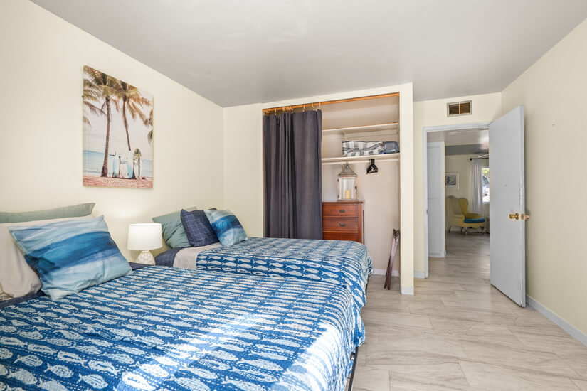 Single Story Cute Home Minutes to Beach