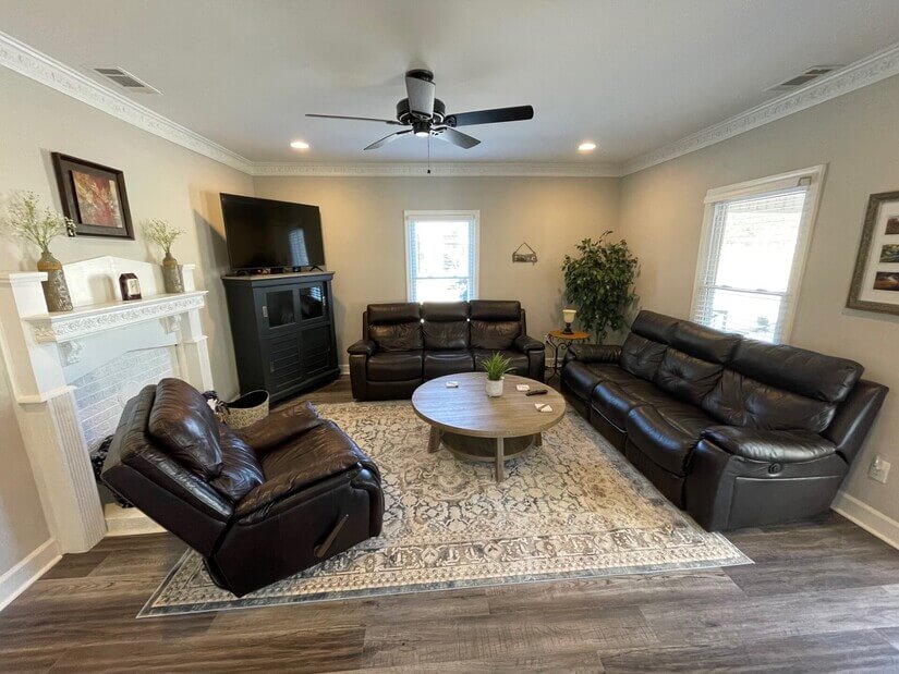 Fully Remodeled and Furnished Bungalow