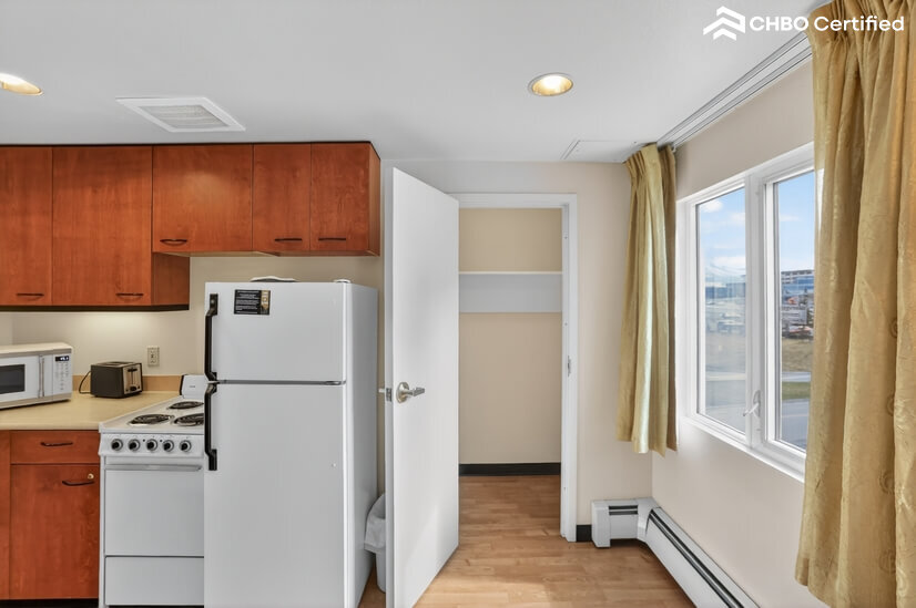 Anchorage Grand Apartments