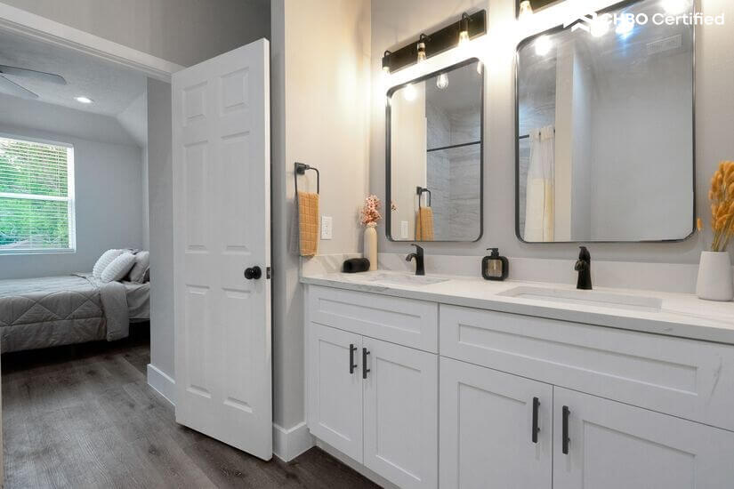 Bathroom 3c