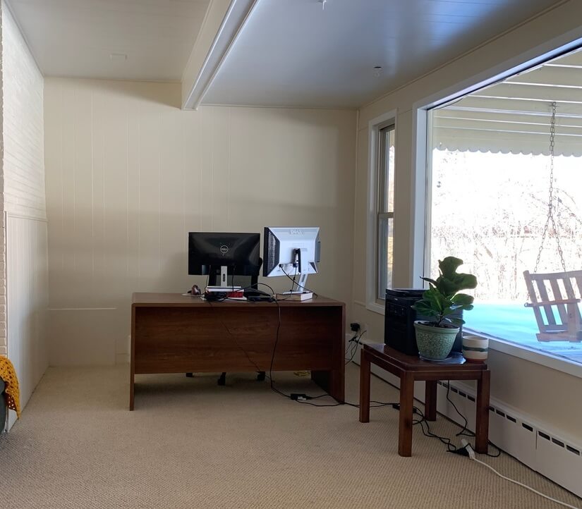 Office with 2nd monitor/TV, printer/ink, Wifi