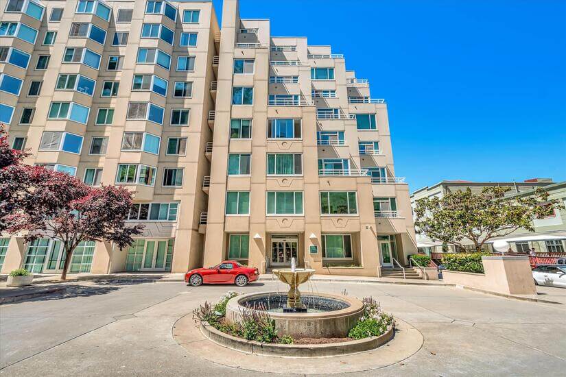 2 Bedroom 2 Bath Condo in Parc Telegraph