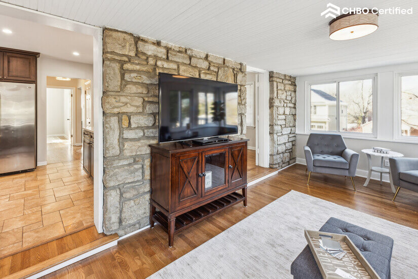 Fully Furnished Home rental in Kirkwood