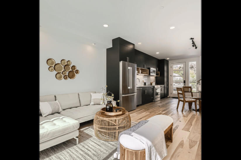 Queen Anne Townhome with Bonus Room