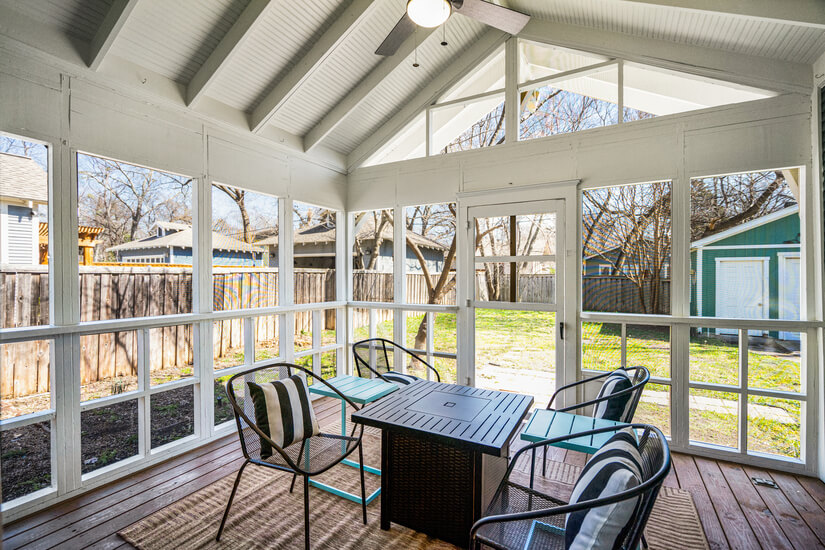 Screened in Porch with Gas Fire Pit