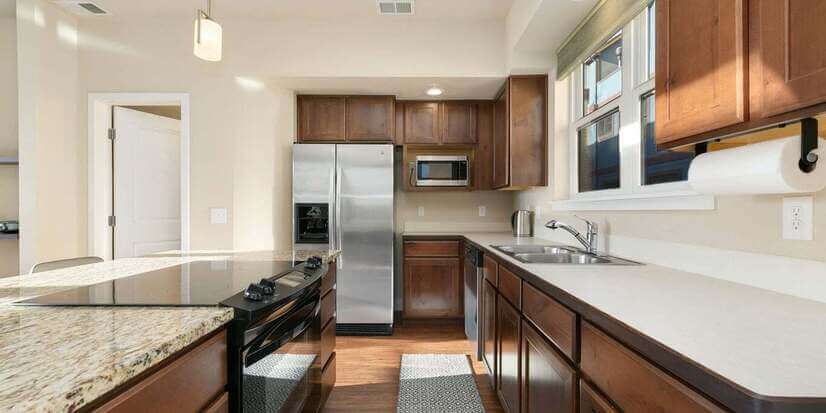 2 Bedroom Townhouse Willow Street Lofts