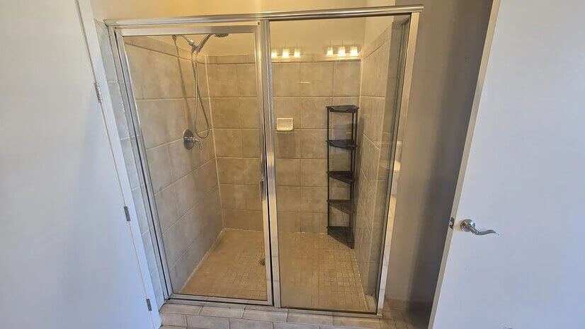 711 Cosmopolitan Dr NE 813