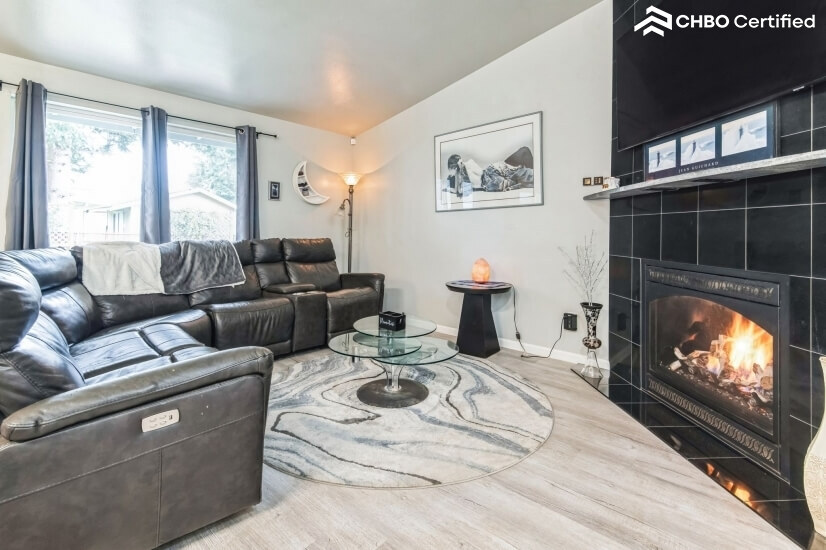 Furnished 3 Bedroom Duplex in Marysville