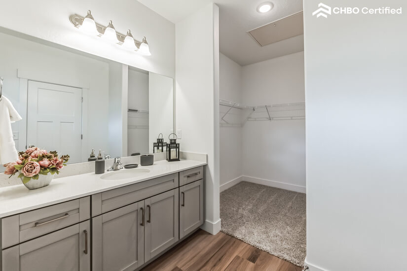 Furnished Condo Mountain View Village