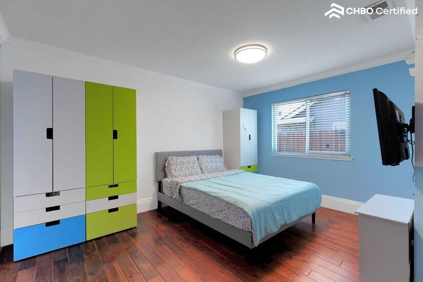 3rd bedroom with 1 full bed