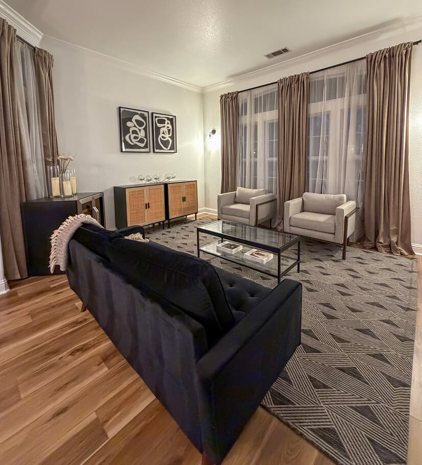 Lodi House in Park West