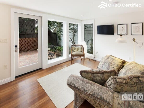 Single Family Home in North Beach