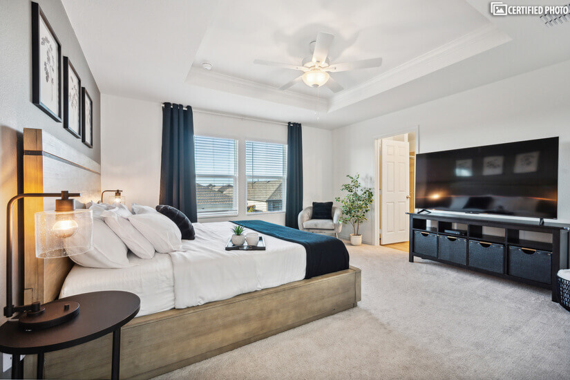 King Bedroom Suite Upstairs, 65in Roku TV, Leesa mattress