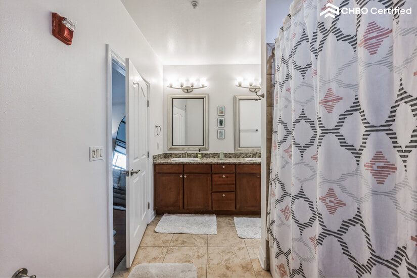 Furnished 1 bd Condo Central Denver