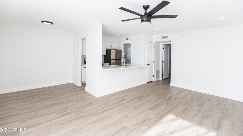 Newly Renovated Very Spacious Apartment