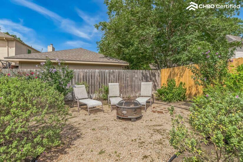 Modern Spacious 4 BDR Paradise Home