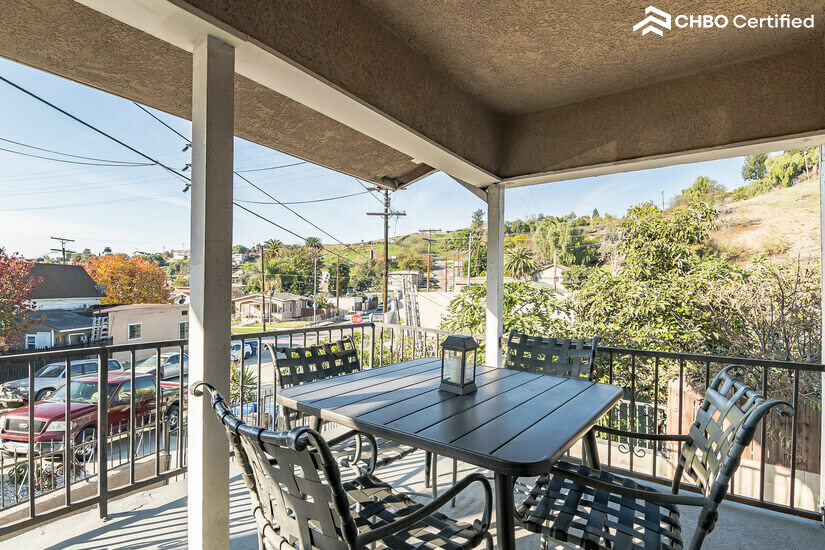 Front porch, great for ourside dining