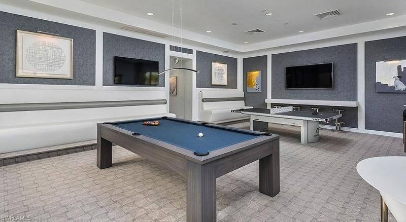 Clubhouse Pool 
Table Tennis