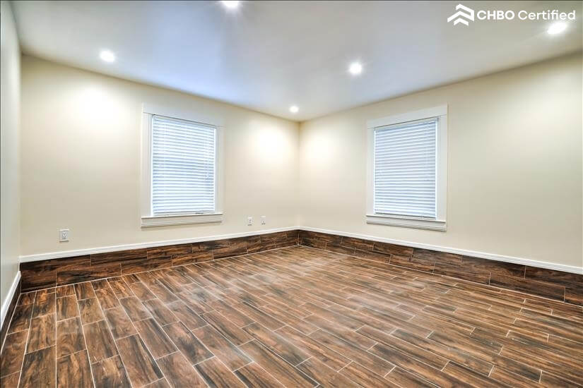 Bonus room off of garage