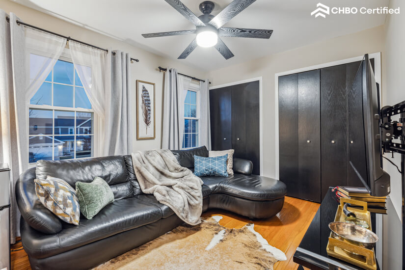 Upstairs Lounge / Bedroom #4