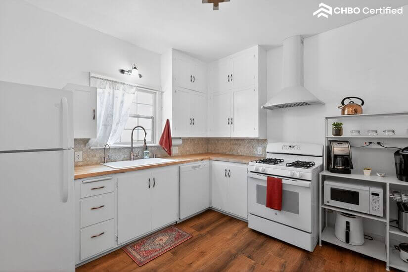 Newly Renovated Furnished home Redlands 