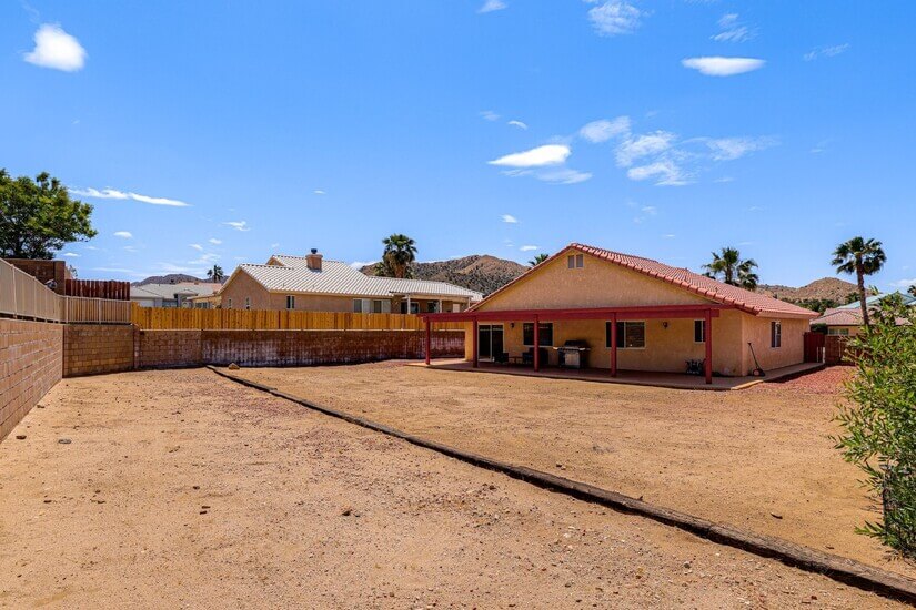 Spacious 3BR 2BA Peaceful Desert Living 