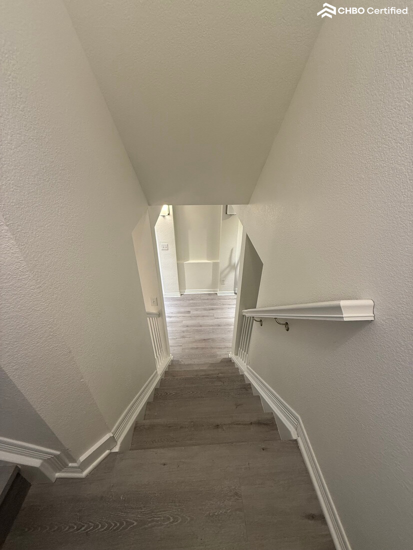 Furnished 1 bd Spacious apartment