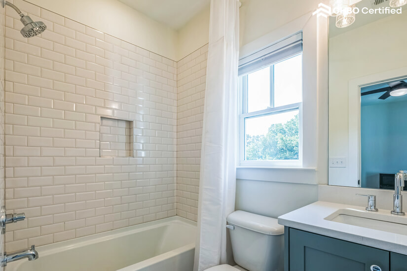 Ensuite bathroom for 2nd bedroom located on the 3rd floor