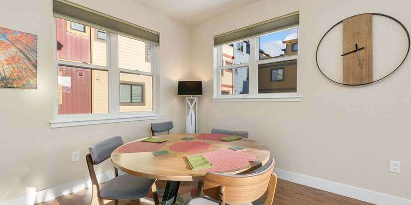 2 Bedroom Townhouse Willow Street Lofts