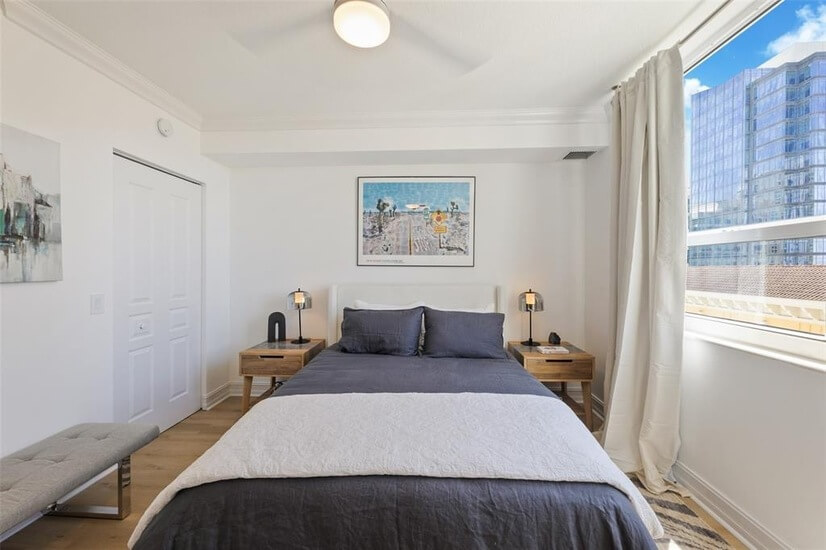 Renovated Las Olas Condo Full Service