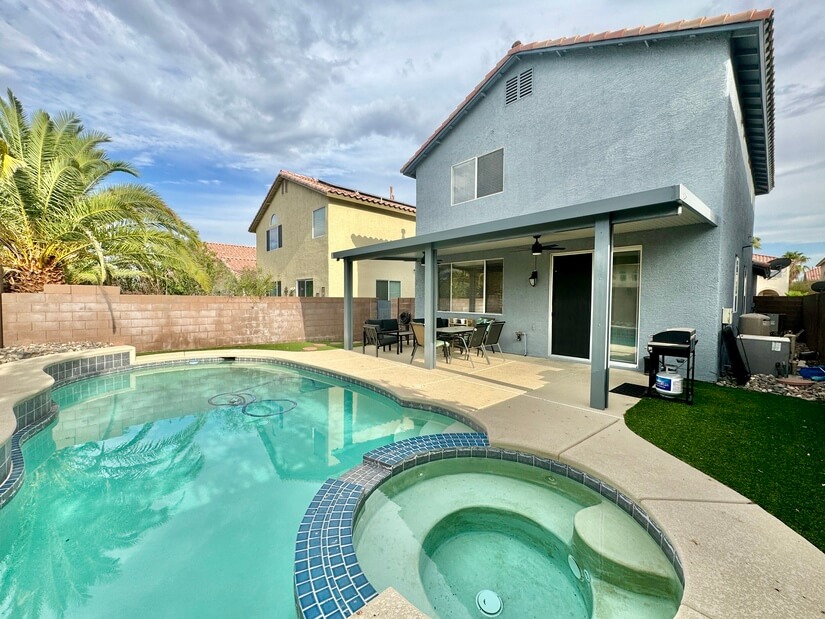 Fully heated pool and spa