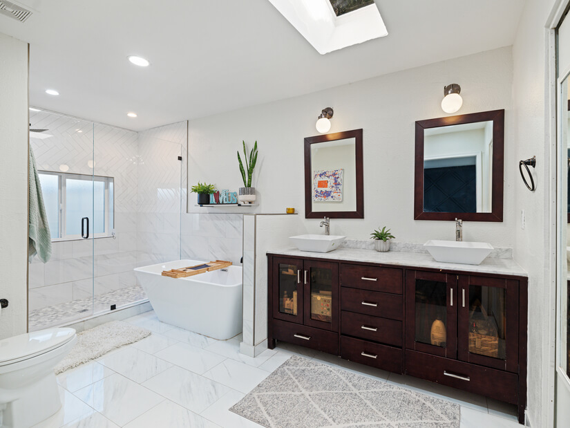 Remodeled master bath, walk-in shower and tub