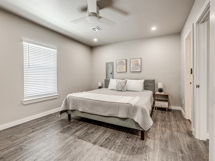 Newly Remodeled 3B 1.5B W/ King Bed