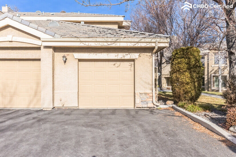 The  1 car garage is on the left  with remote keypad