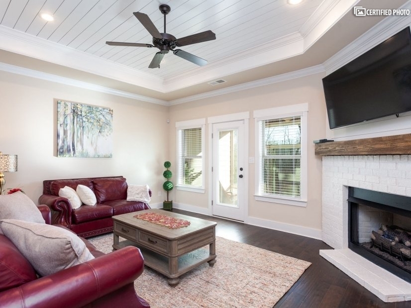 Prime Area Furnished Executive Townhome Furnished Townhouse for Rent