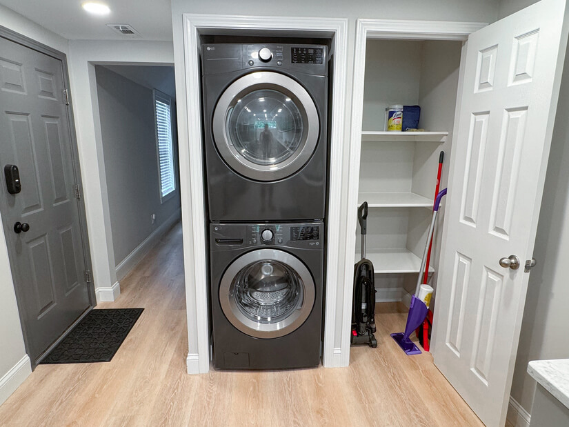 Washer and dryer in-unit. Large pantry