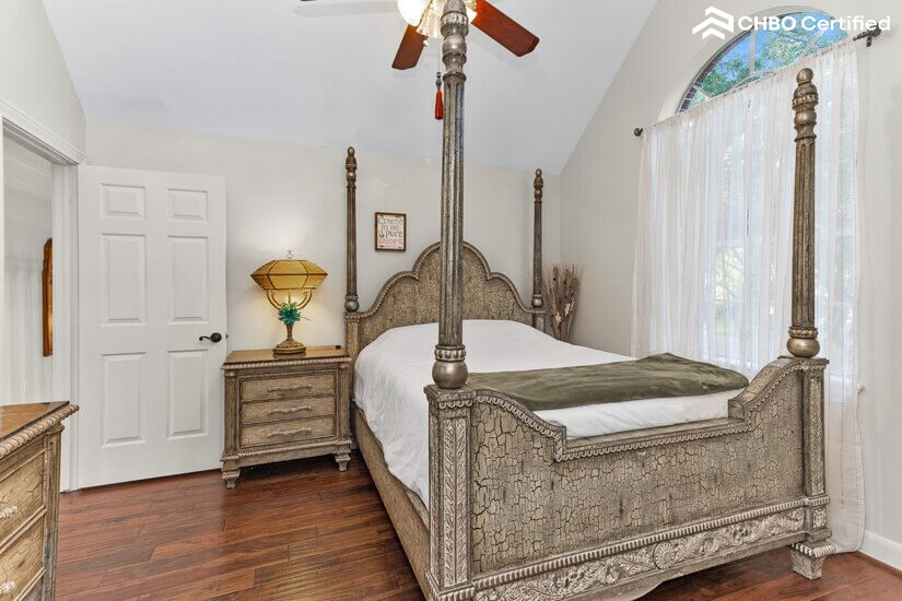 Executive Rental Home with Pool 