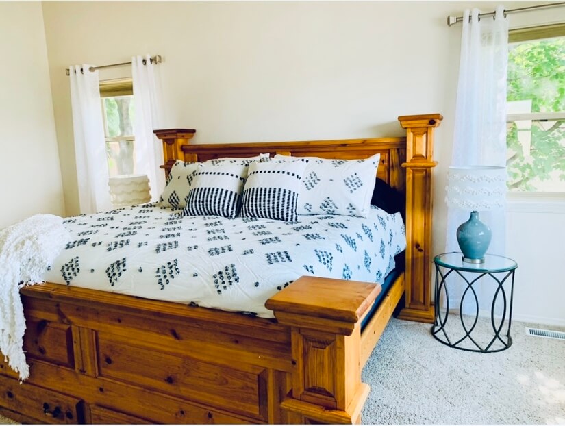 Main Upstairs Bedroom King Bed
