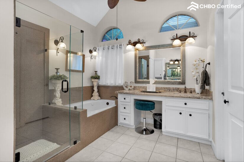 Executive Rental Home with Pool 