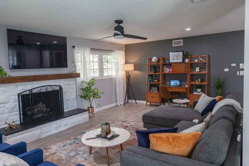 Living Room, Fireplace, TV