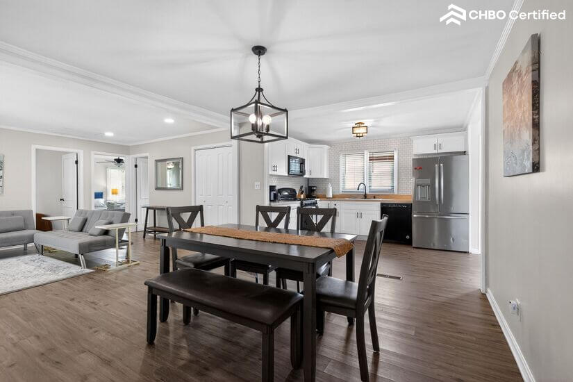 Renovated Quiet Safe Near Everything 