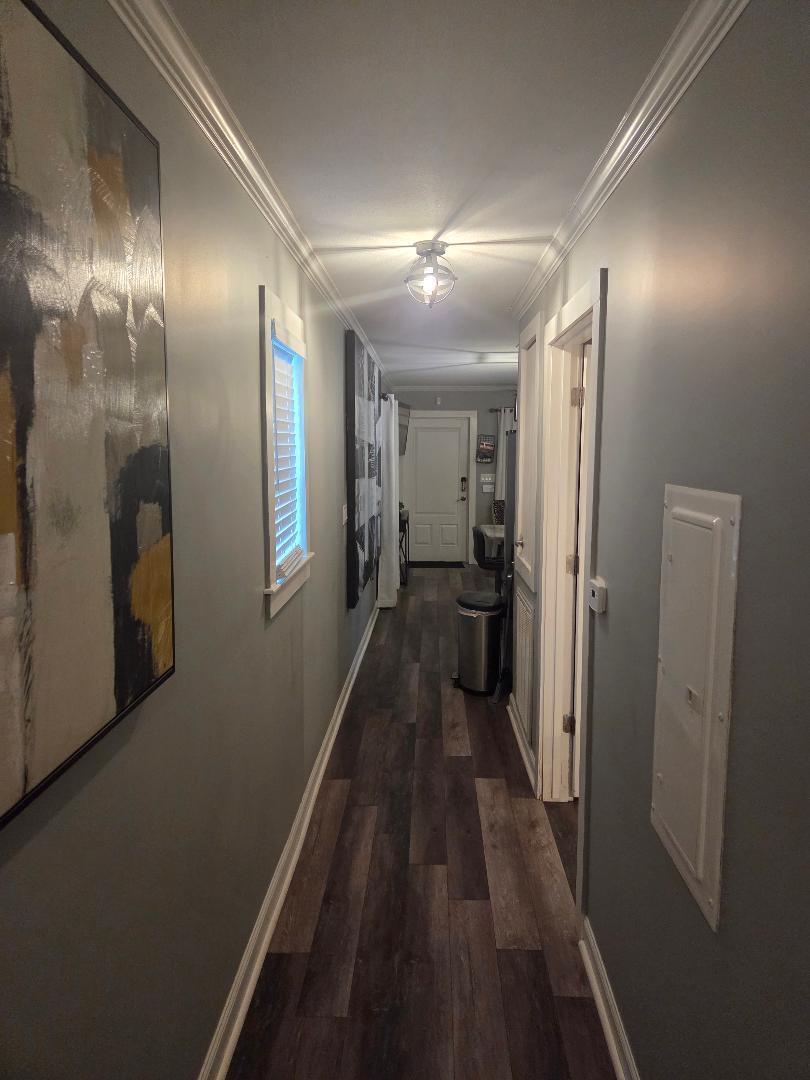 Beautiful 2 Bedroom Cottage Near Beach